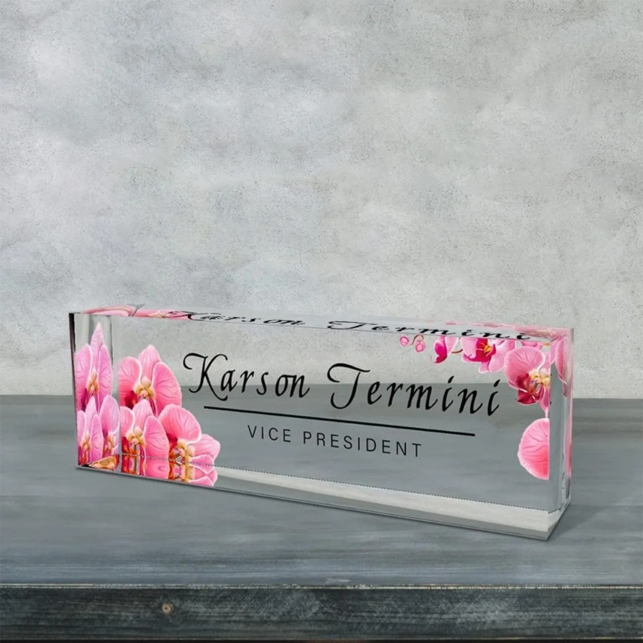 [2D Flat] Personalized Orchid  – Desk Name Plate Bewertung und Preis