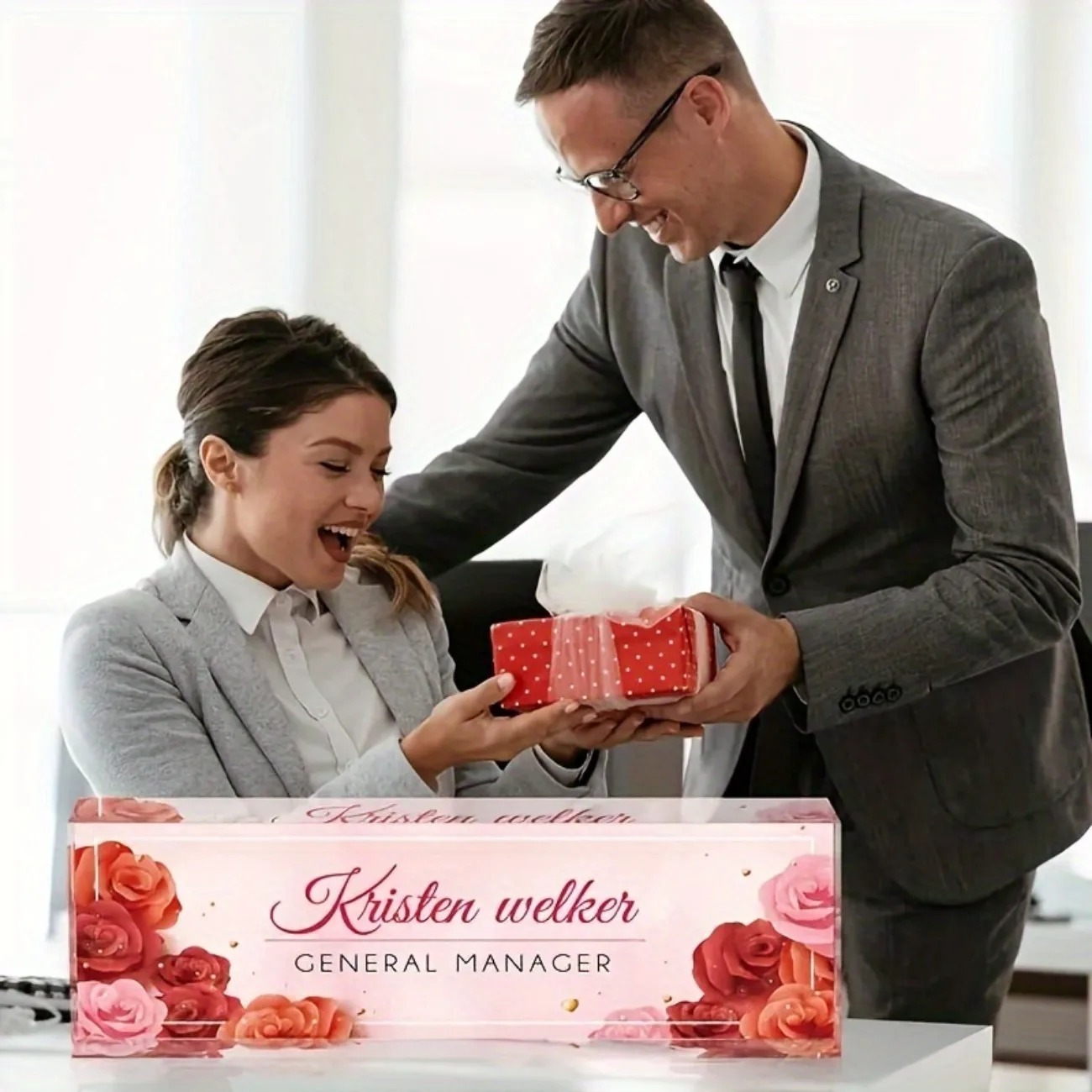 [2D Flat] Elegant Persian Rose – Desk Name Plate Bewertung und Preis